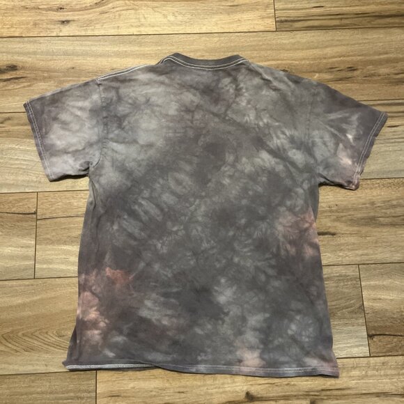 The Mountain Wolf Face Graphic T Shirt Adult SZ LARGE Gray Tie Dye Wildlife 2014 - Picture 9 of 9